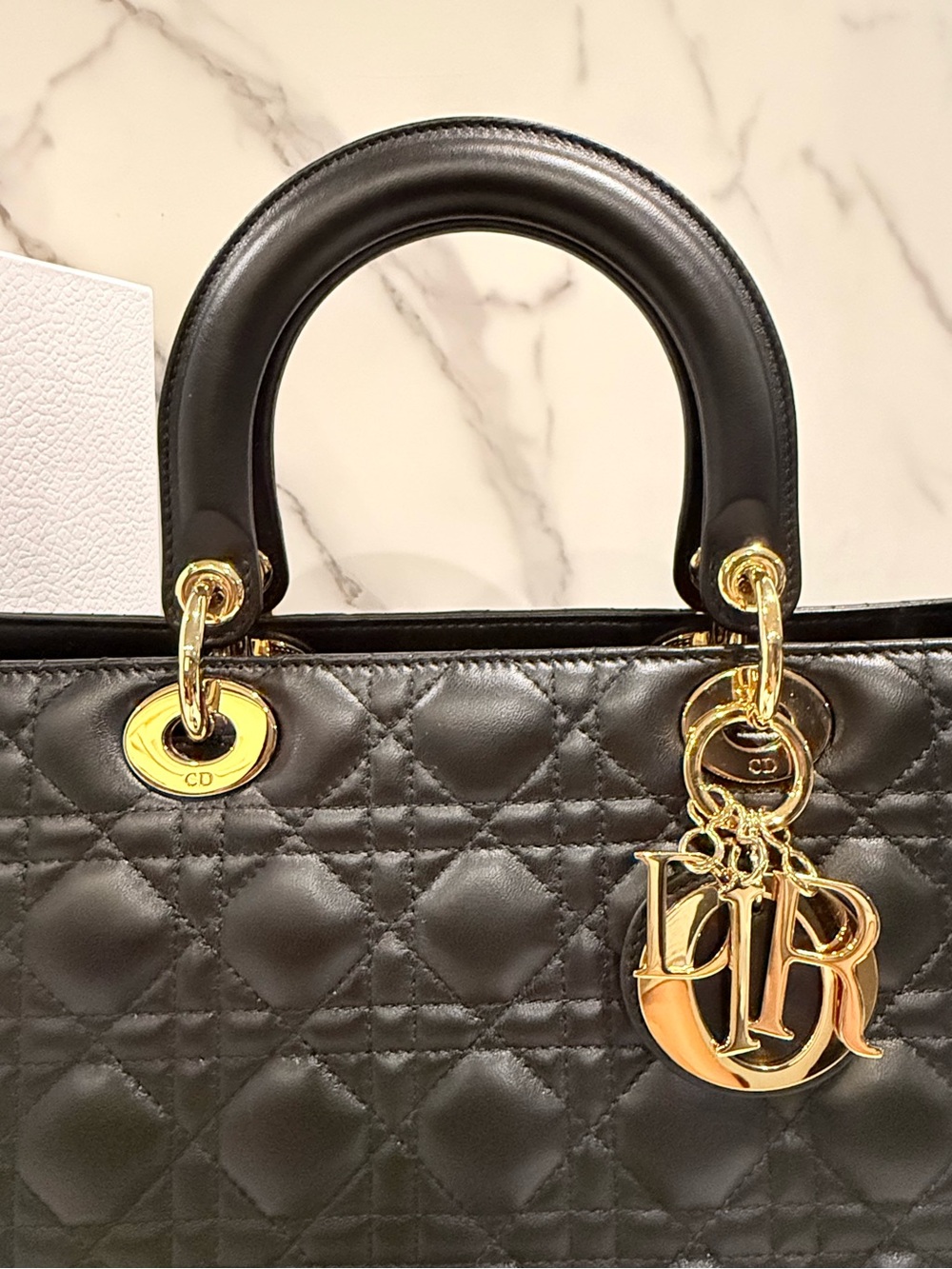 Lady Dior Large Bag - Picture 5 of 17